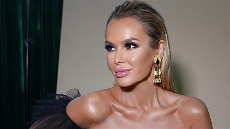 Amanda Holden almost bares all in naked birthday suit photo